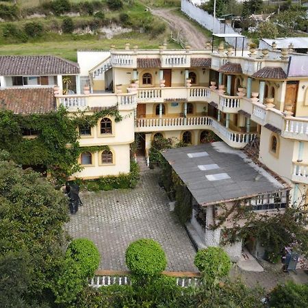 Hostal Curinan Otavalo Eksteriør billede