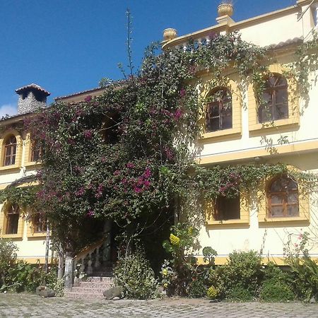 Hostal Curinan Otavalo Eksteriør billede