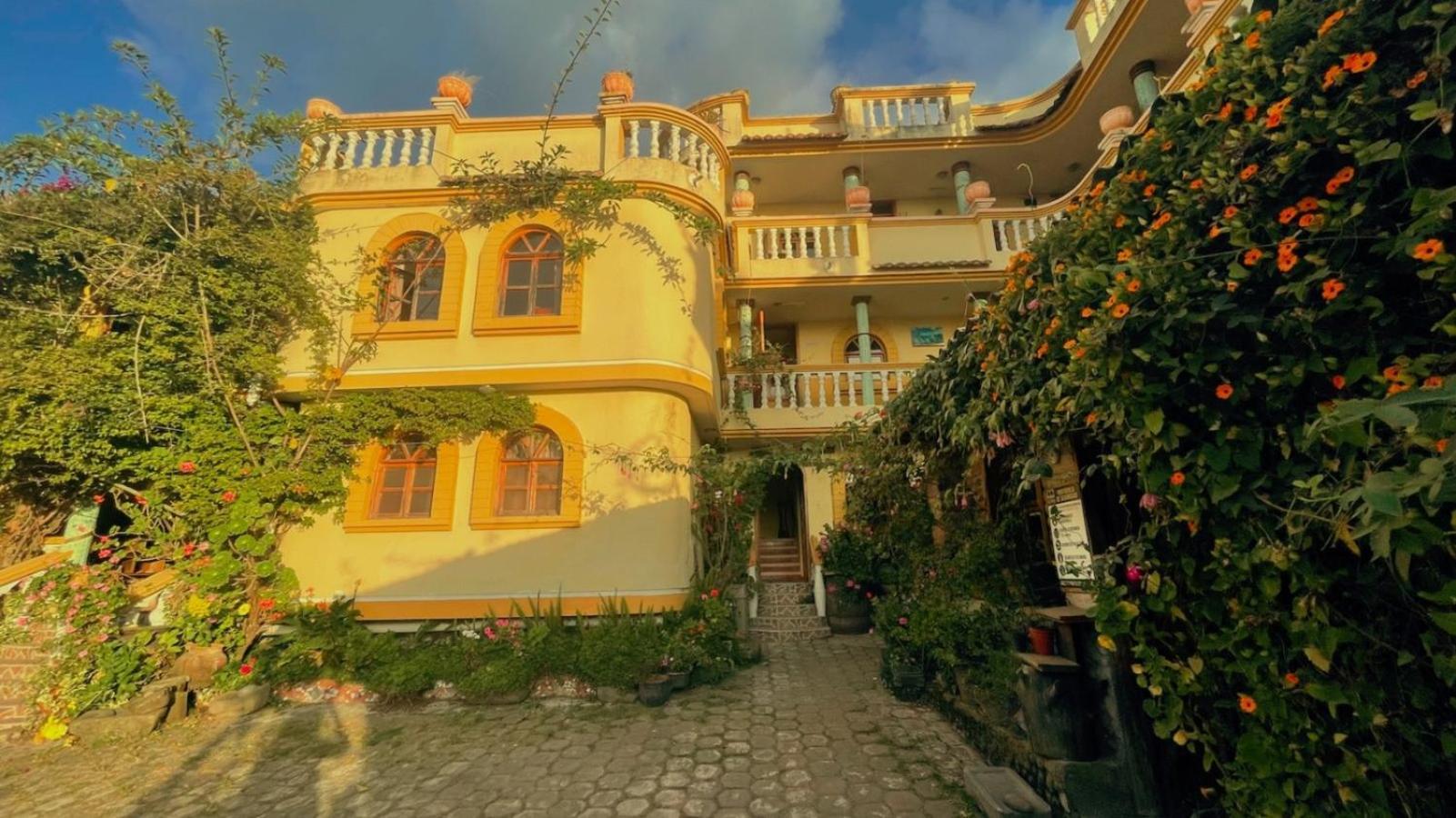 Hostal Curinan Otavalo Eksteriør billede