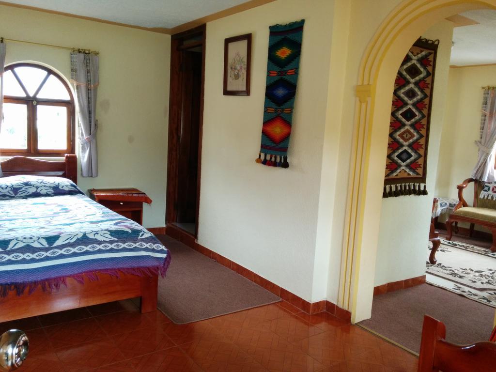 Hostal Curinan Otavalo Eksteriør billede