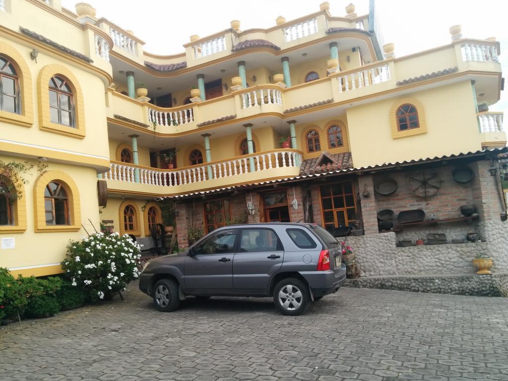 Hostal Curinan Otavalo Eksteriør billede