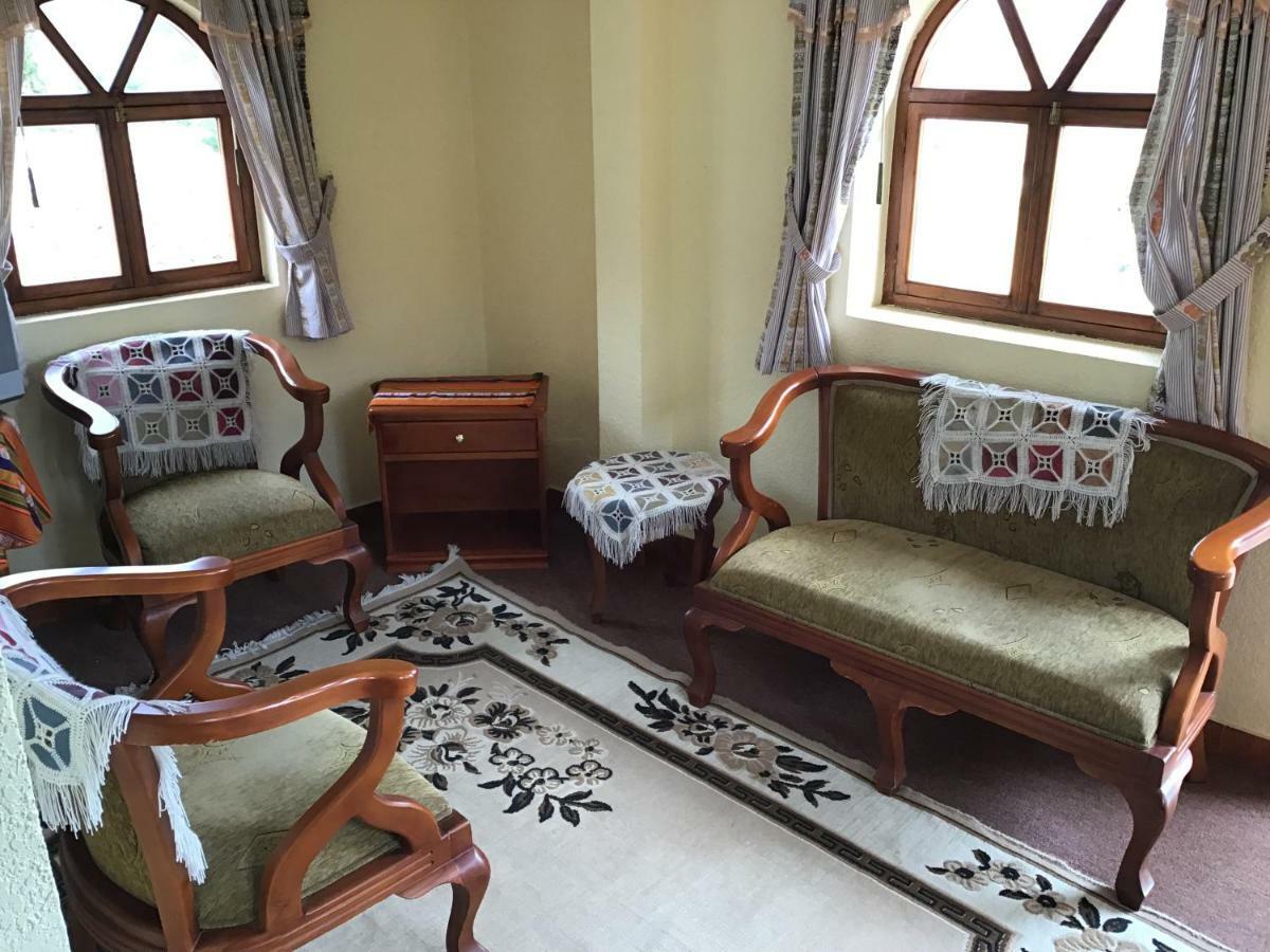 Hostal Curinan Otavalo Eksteriør billede