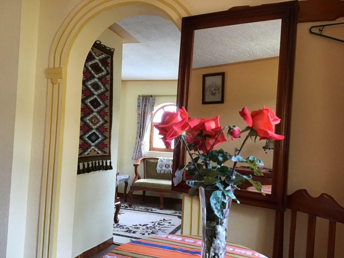 Hostal Curinan Otavalo Eksteriør billede